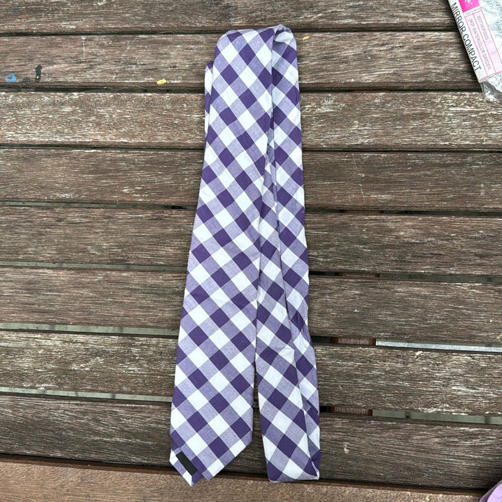Child’s tie
